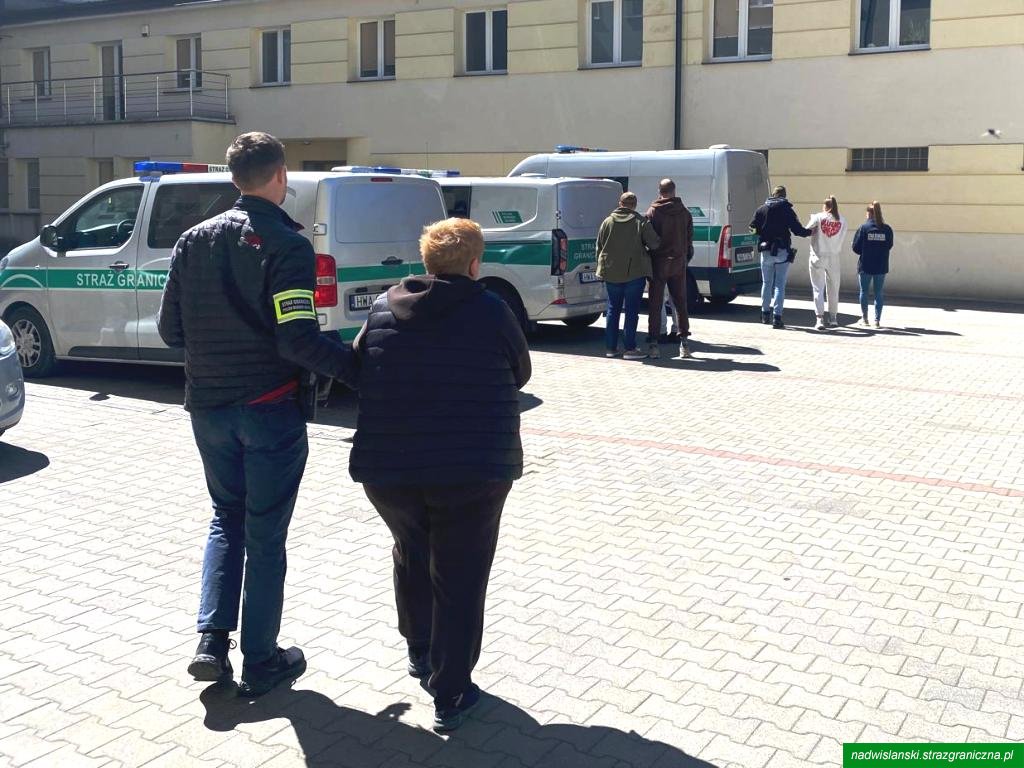 В Польше раскрыли сеть фиктивных фирм и визовых приглашений: задержаны беларус, украинка и полька