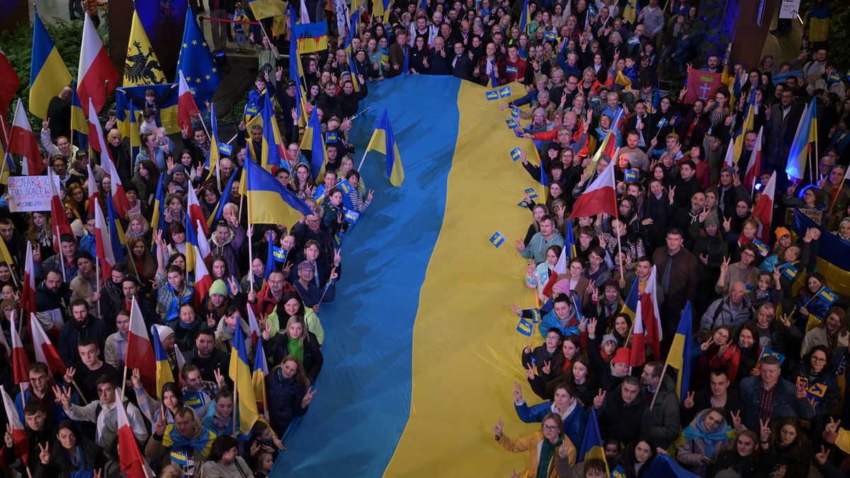 Украинцы финансируют польскую систему здравоохранения больше, чем получают от неё