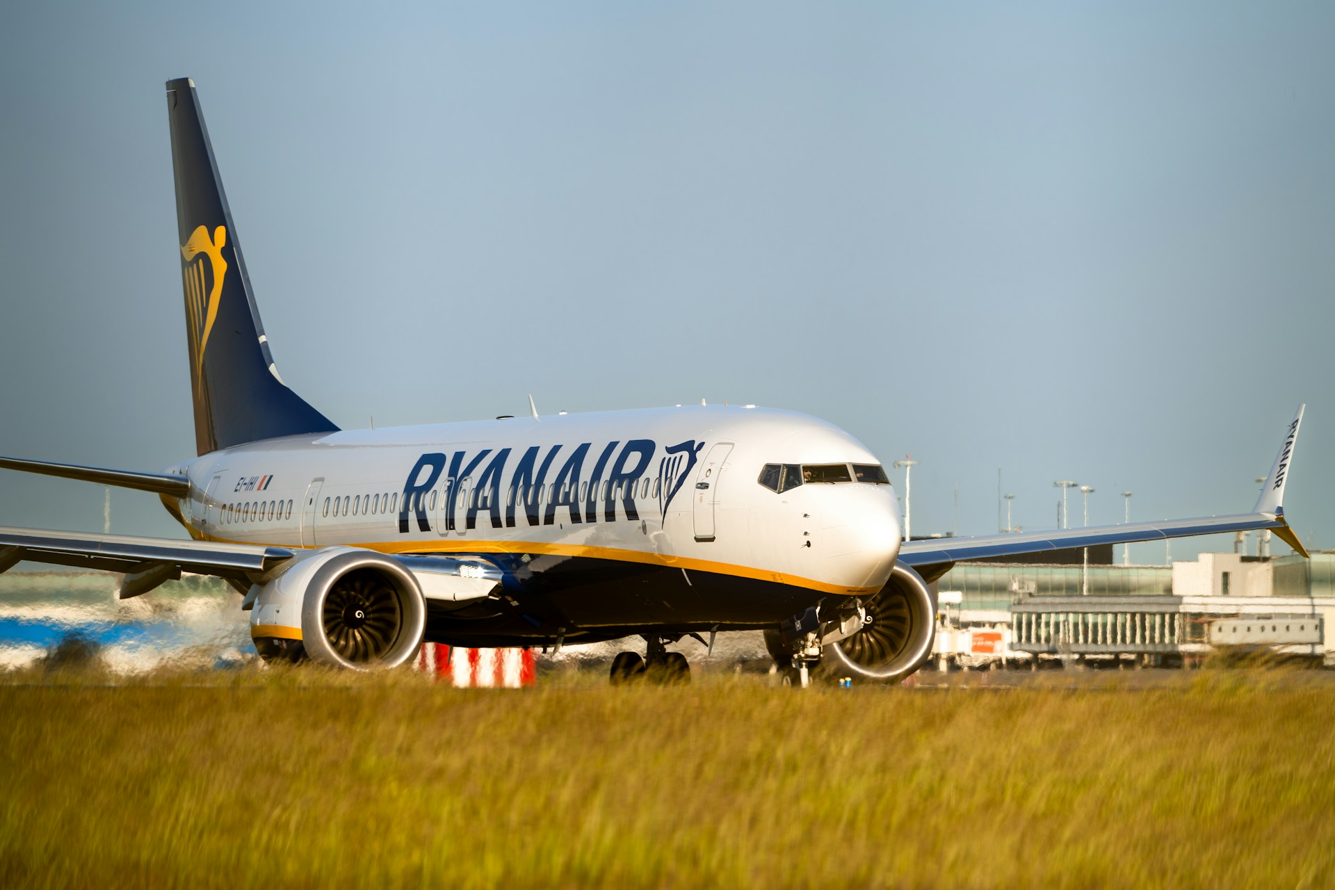 Из Гданьска в Милан за 63 злотых, в Прагу — за 79, а в Барселону — от 142: Ryanair объявил распродажу билетов