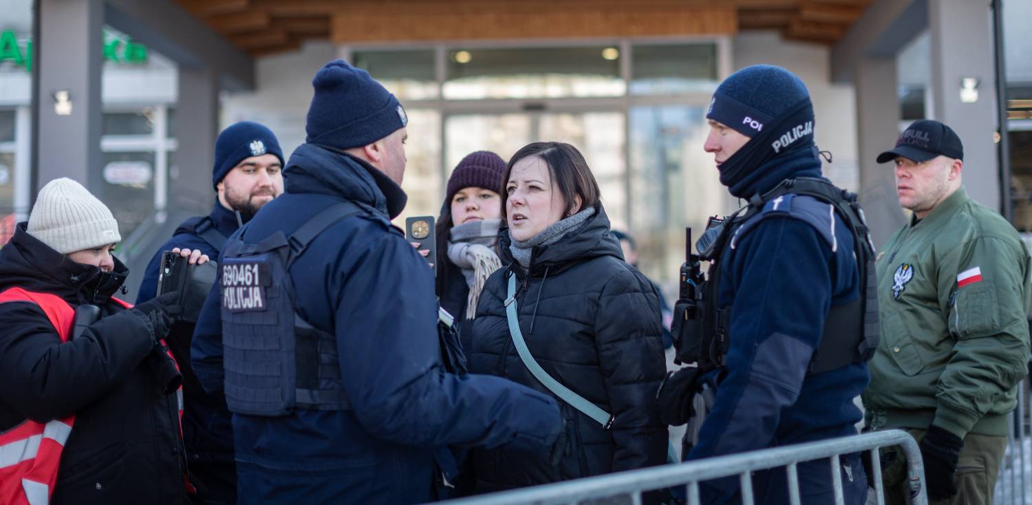 Больница на Заспе против антиабортных протестов: «Когда во время такой процедуры меня называют убийцей, это влияет на мою работу»